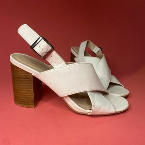 WHITE BLOCK HEELS WITH HEEL STRAP